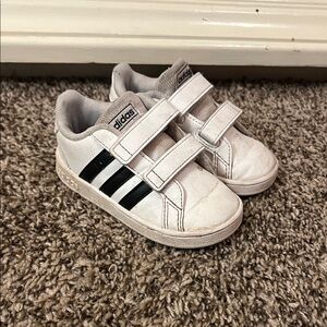 Toddler size 6 Adidas Trainers